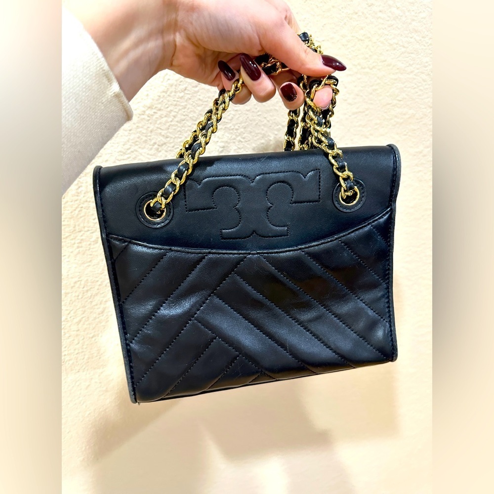 Tory Burch small classic one flap gold chain crossbody/ shoulder bag